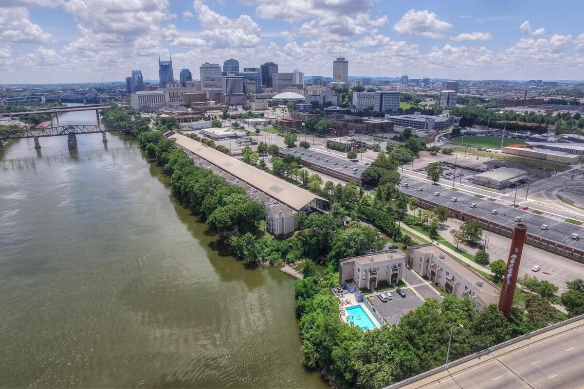 Walk To Broadway Riverfront Condo With Pool Nashville Luaran gambar