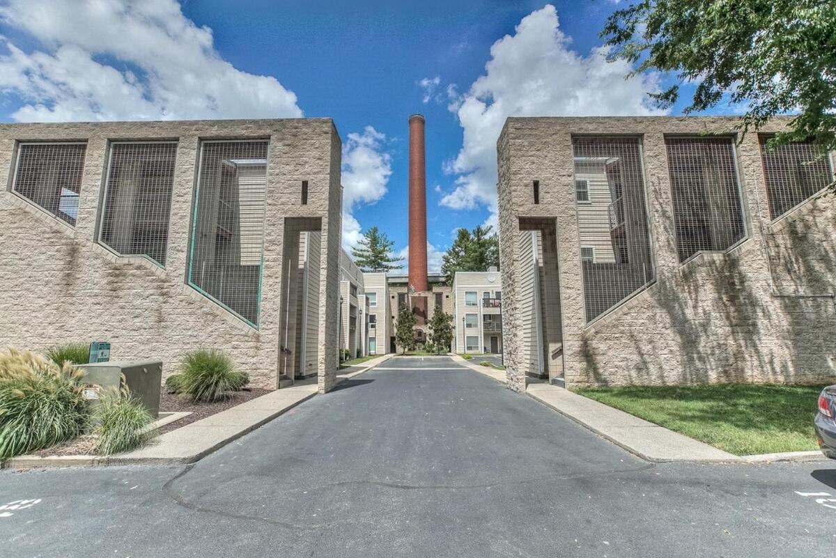 Walk To Broadway Riverfront Condo With Pool Nashville Luaran gambar